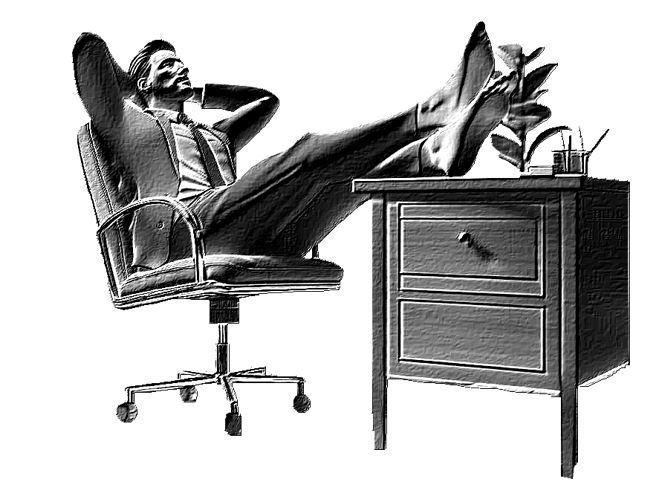 Relaxter Mann am Schreibtisch